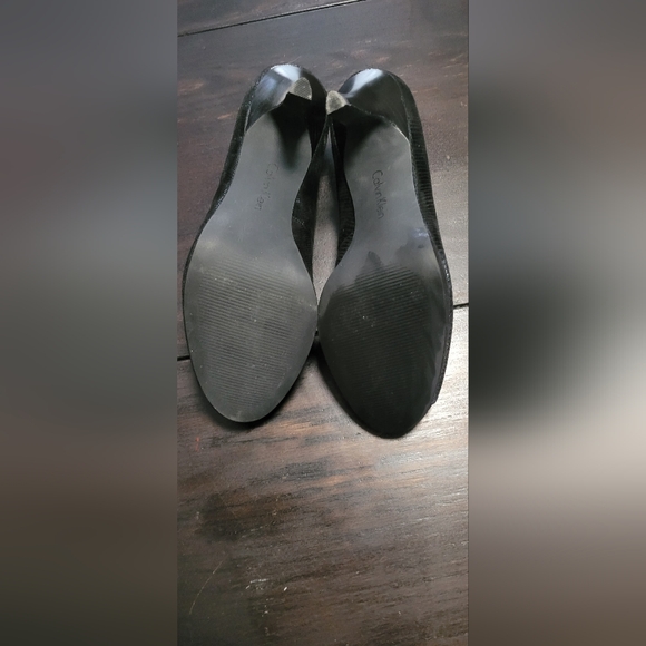 Calvin Klein peep toe size 9 - Picture 4 of 4